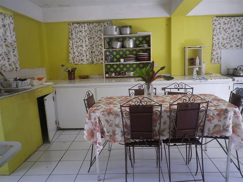 La Vista Guest Inn Castries Santa Lucía
